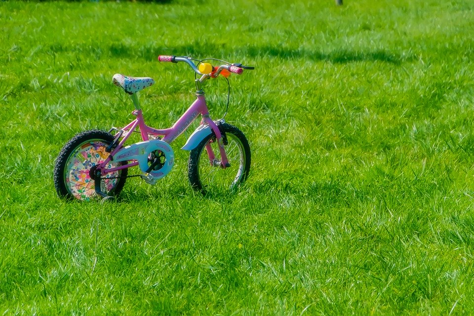 子供用自転車の写真