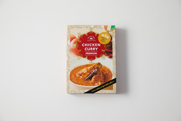 AJANTA『レトルトチキンカレー』のパッケージ画像